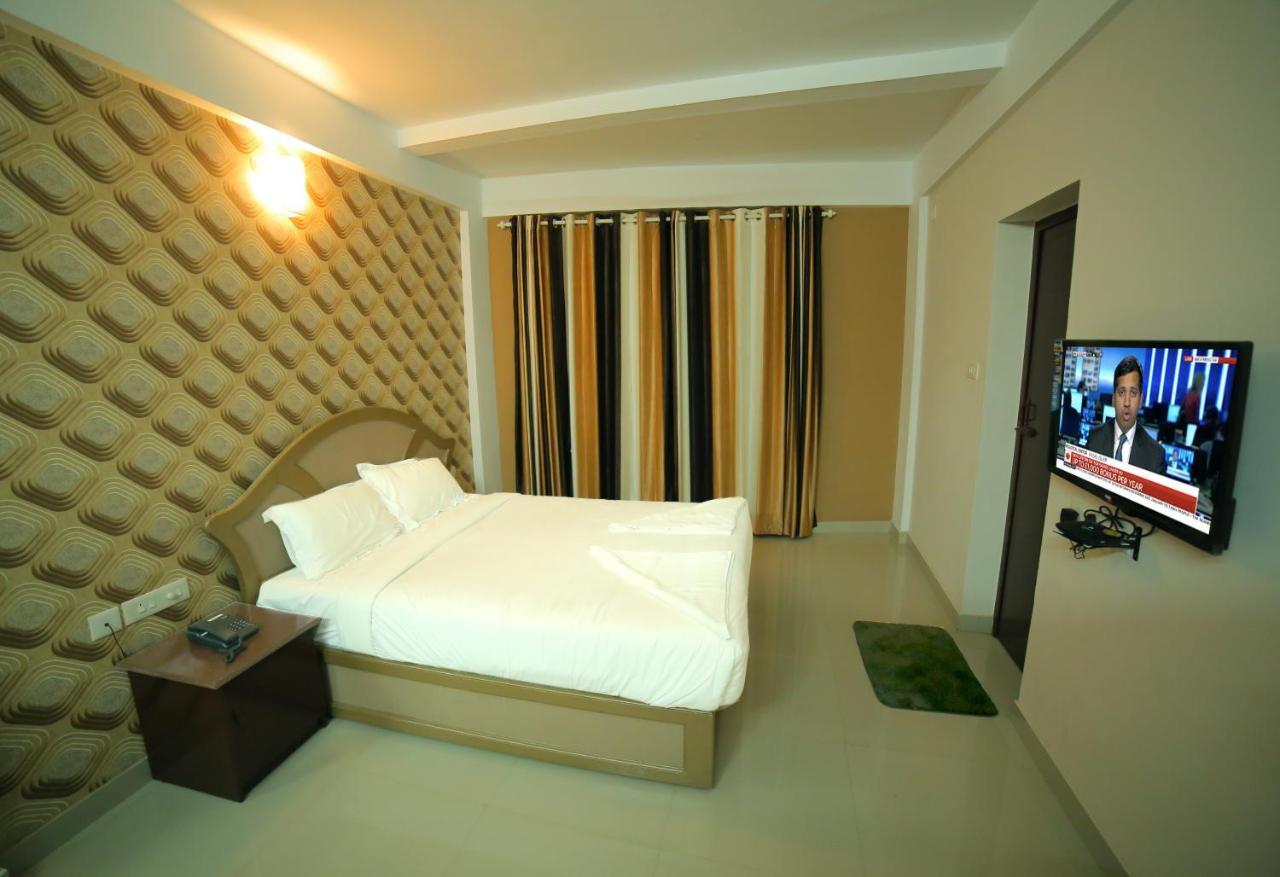 Hotel Falcon Thiruvananthapuram Dış mekan fotoğraf