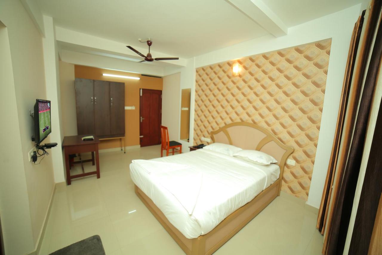 Hotel Falcon Thiruvananthapuram Dış mekan fotoğraf