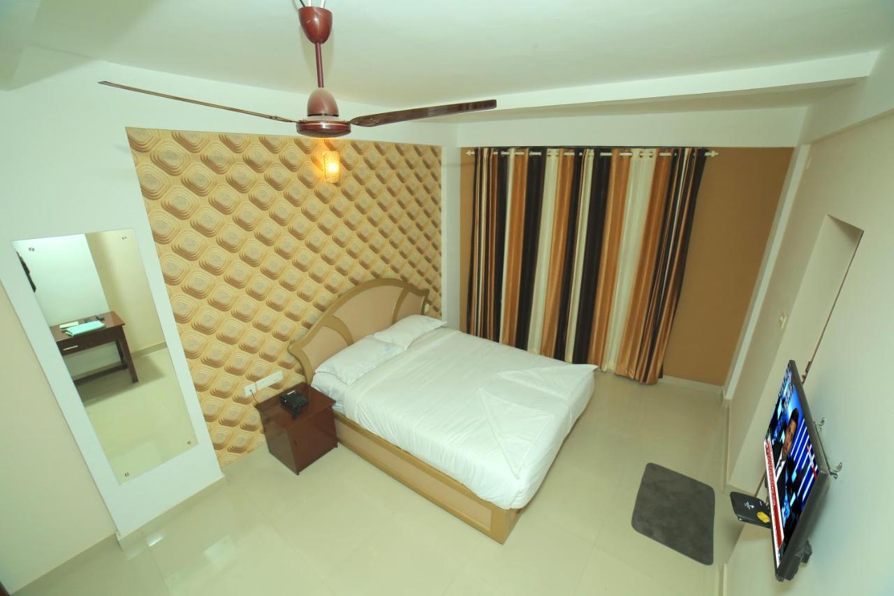 Hotel Falcon Thiruvananthapuram Dış mekan fotoğraf