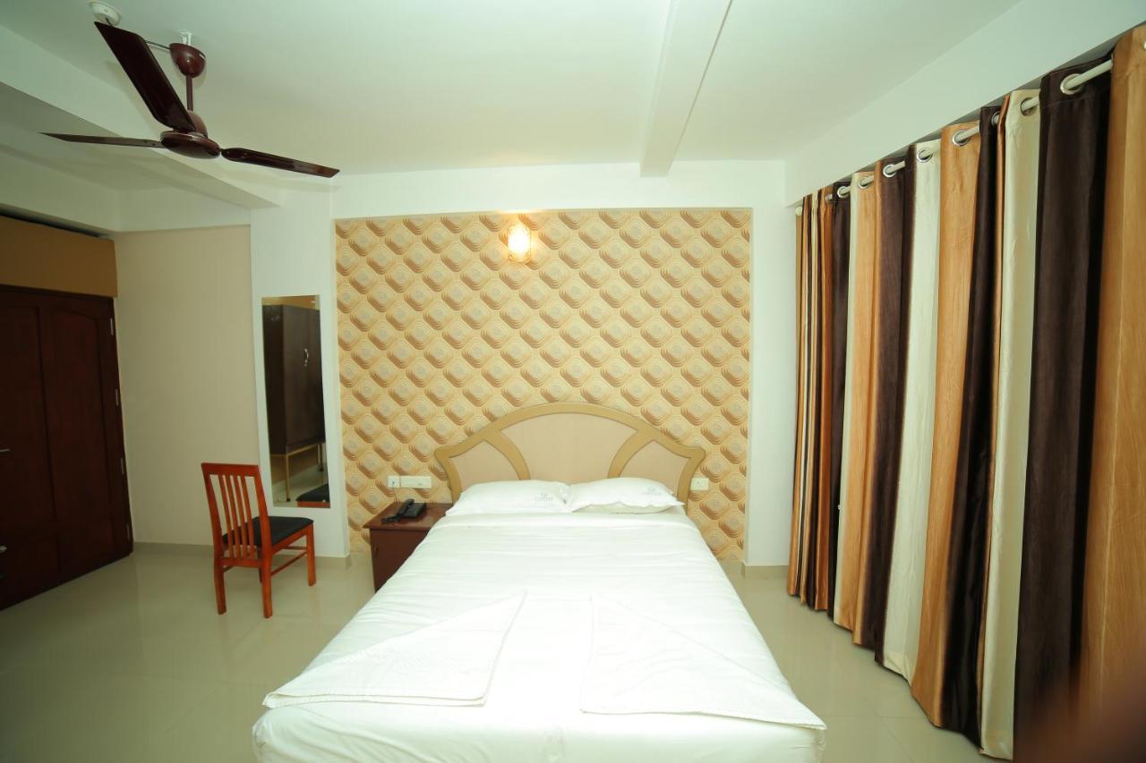 Hotel Falcon Thiruvananthapuram Dış mekan fotoğraf