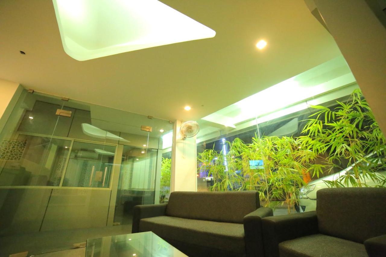 Hotel Falcon Thiruvananthapuram Dış mekan fotoğraf