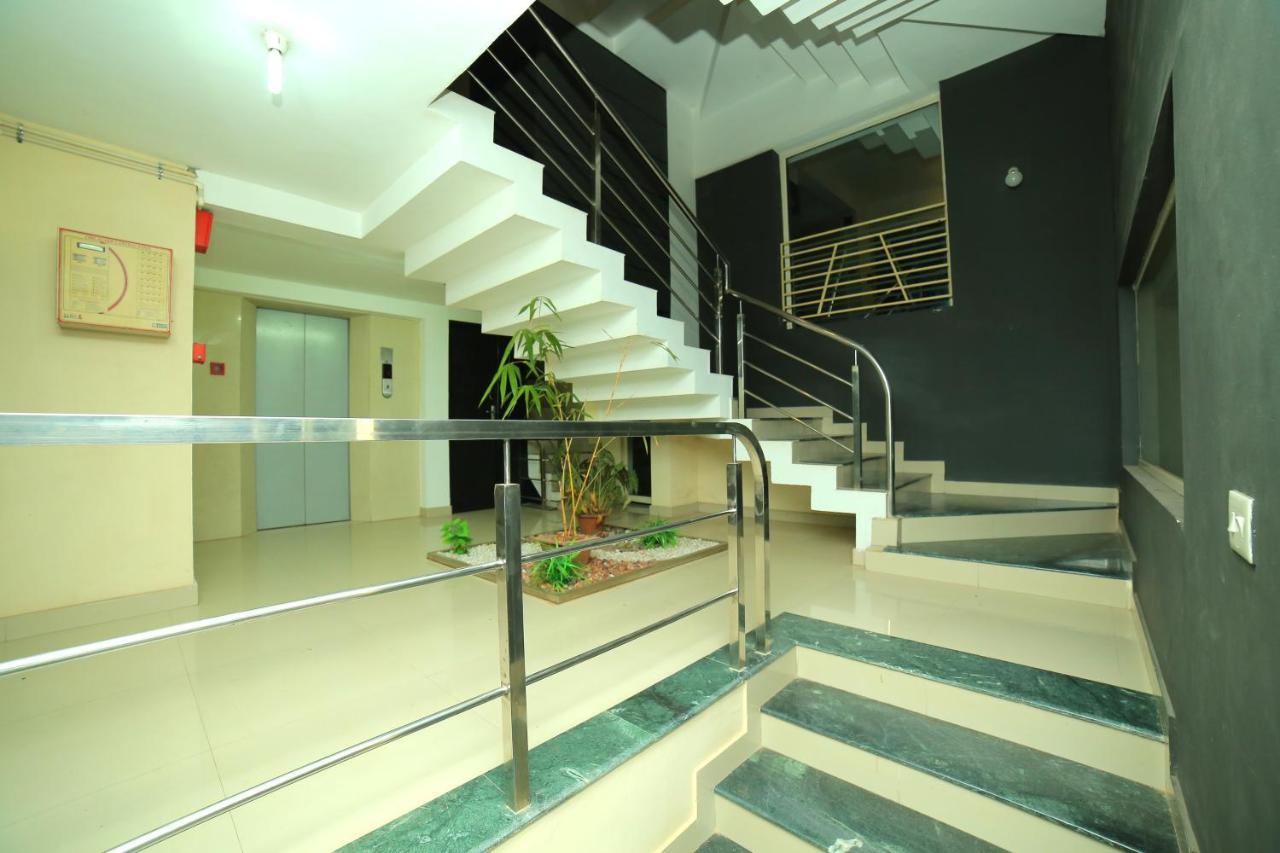 Hotel Falcon Thiruvananthapuram Dış mekan fotoğraf