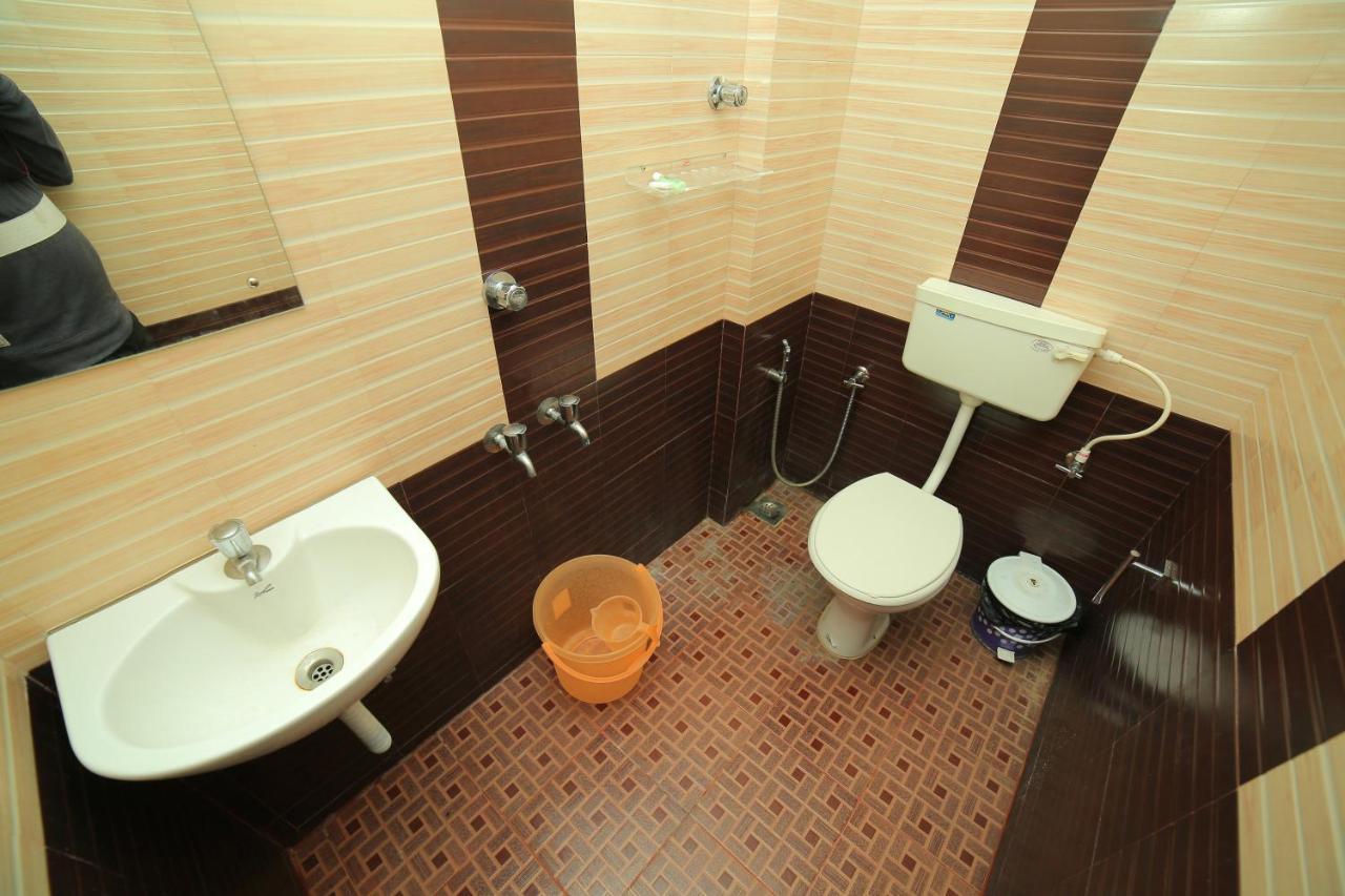 Hotel Falcon Thiruvananthapuram Dış mekan fotoğraf