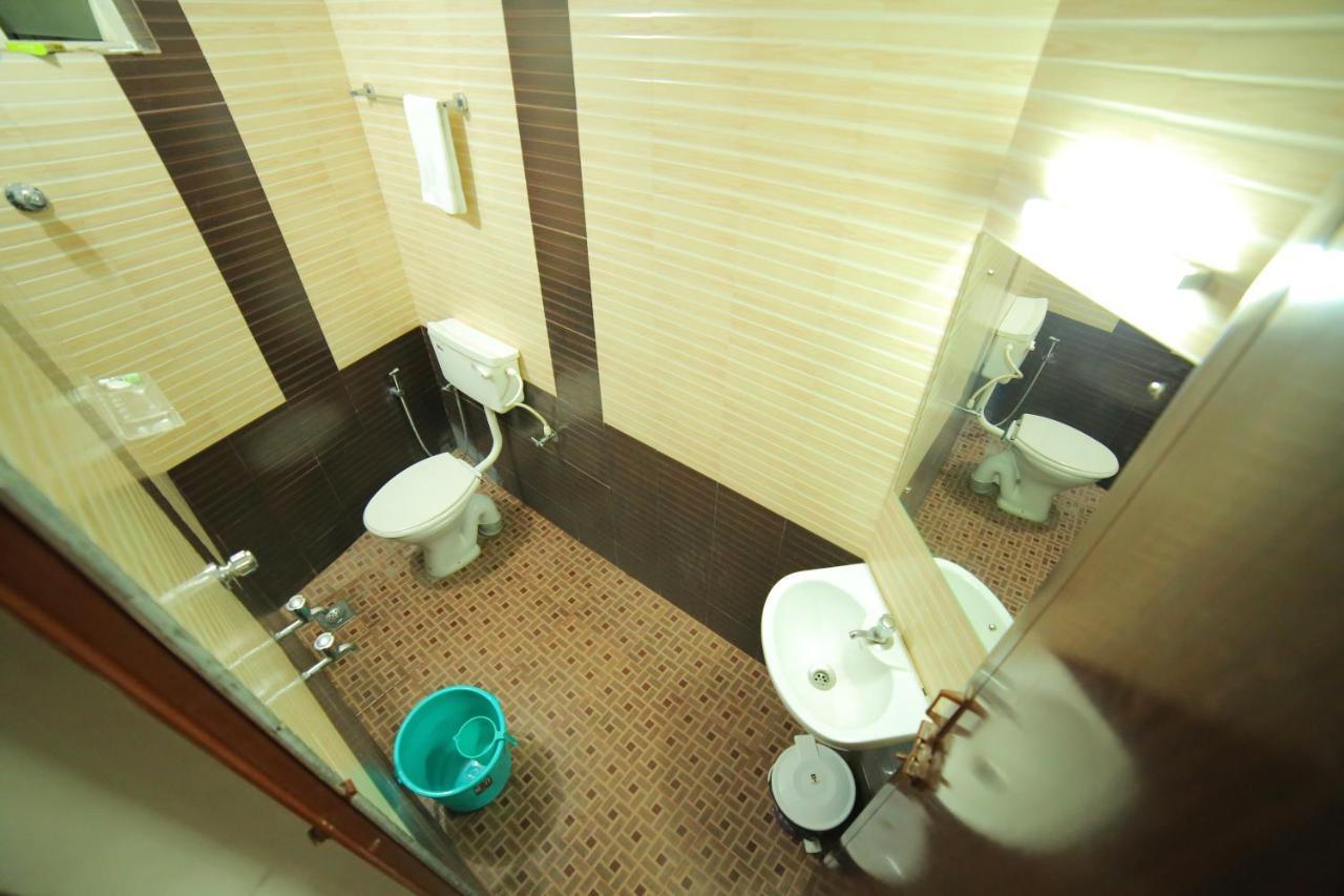 Hotel Falcon Thiruvananthapuram Dış mekan fotoğraf