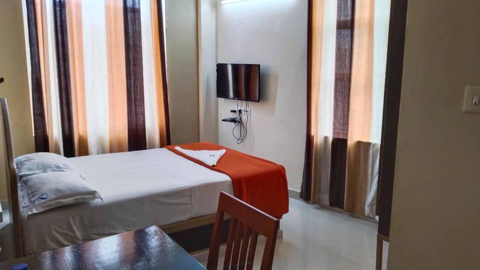 Hotel Falcon Thiruvananthapuram Dış mekan fotoğraf